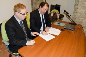 Borrello firma