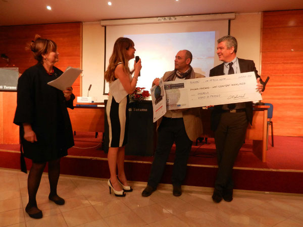 Primo premio agli artisti