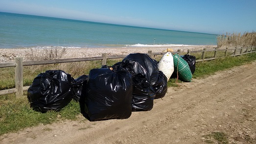 Punta Aderci pulizia