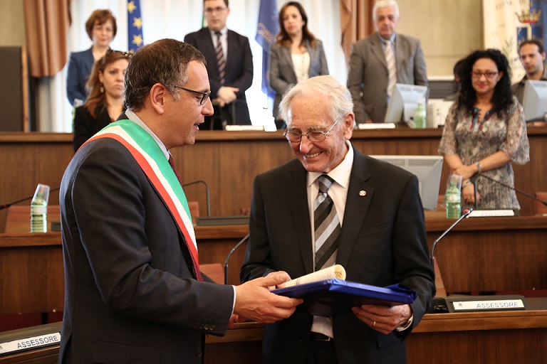 Pescara cittadinanza onoraria