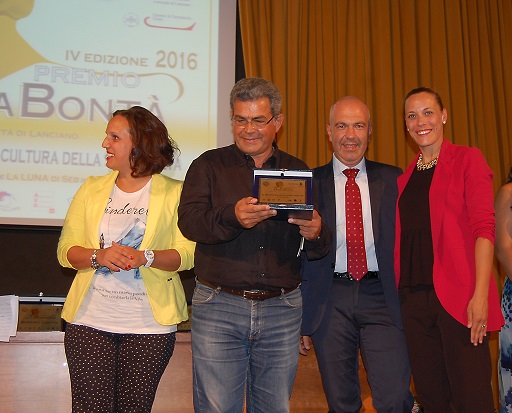 Buon Samaritano Donna Bontà