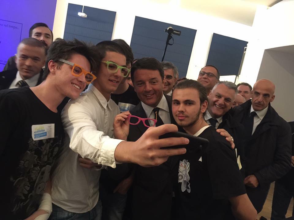 renzi-con-giovani-pescara