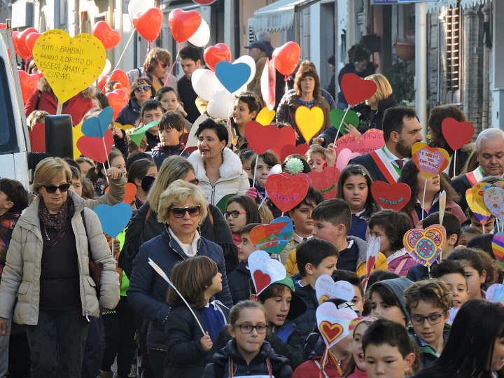 marcia-cuori-corteo