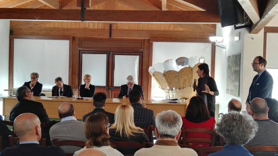 Turismo Chiavaroli Lolli Bianchi