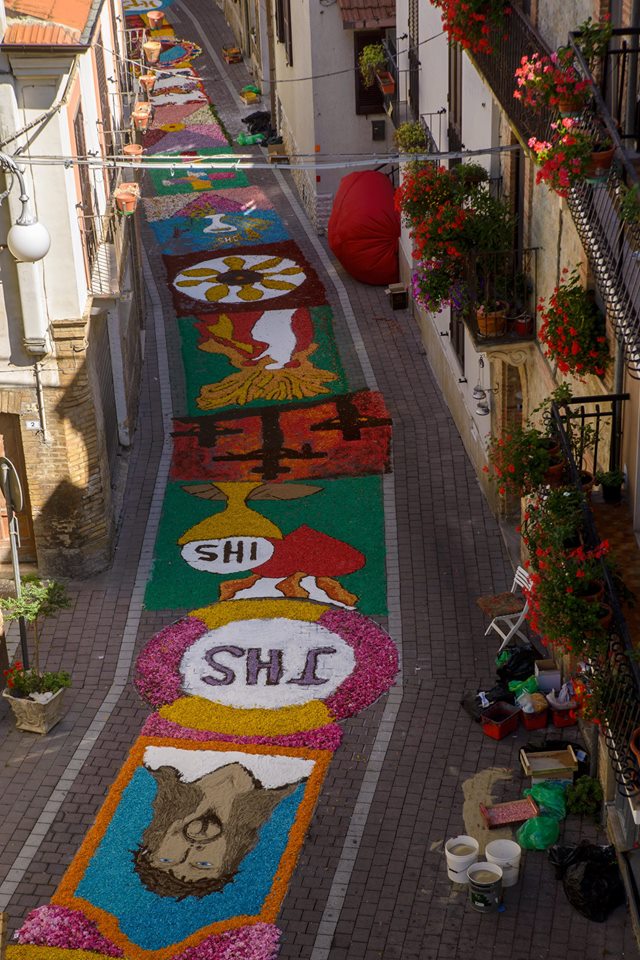 Perano infiorata 3