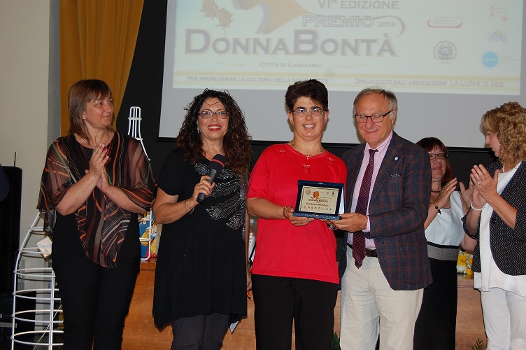 Premio Donna Bontà a Giuseppina Rulli 1