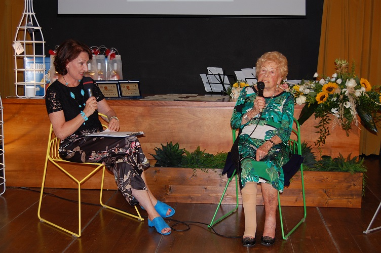 Rosanna Raimondi con Aurelia Casalone 1
