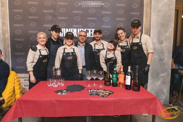 gramburger-staff