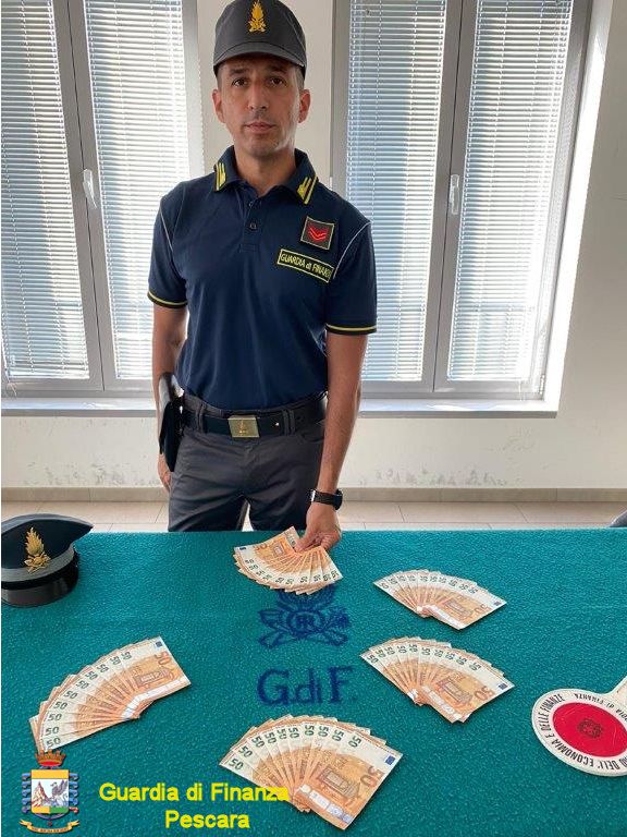 Gdf_Banconote_False