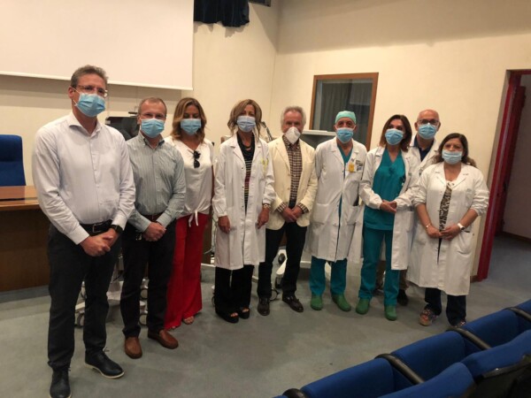 foto donazione con asl e Saes