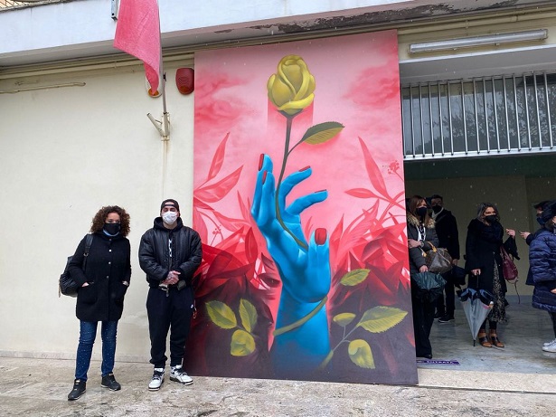 Nemmeno_Con-un_Fiore