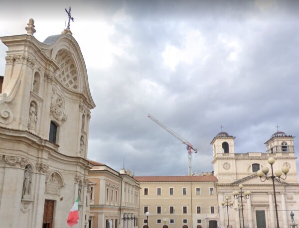 LAquila Piazza Duomo