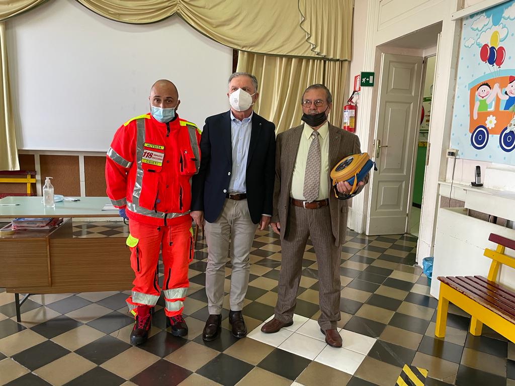 Bcc_Donazione-defibrillatore