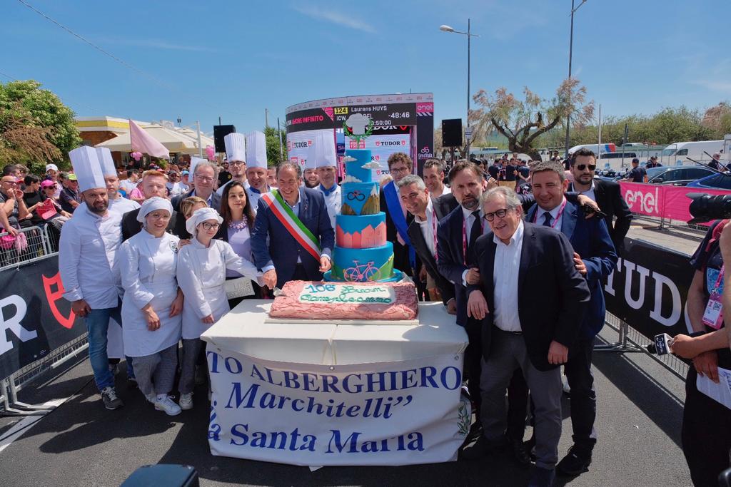 Fossacesia-Giro-foto-torta