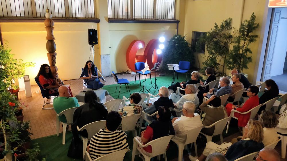 Incontro_Scienziata