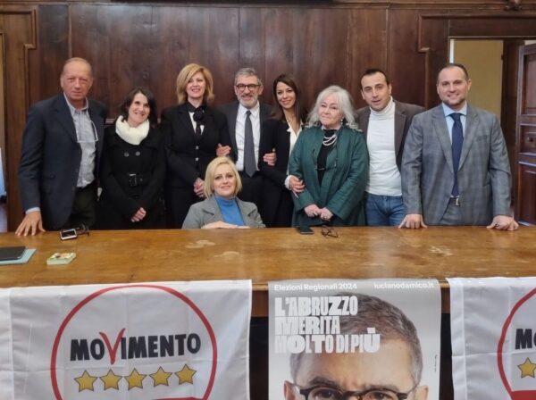 Conferenza Stampa di Presentazione Candidati M5S LAquila 2 Febbraio