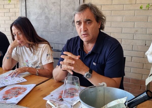 Anna Anconitano Bio Cantina Orsogna e Vincenzo Muratelli sindaco di Altino