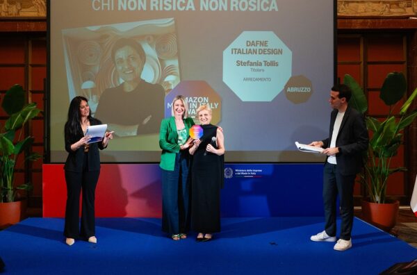 Amazon Made in Italy Award Dafne Italian Design Abruzzo premiazione