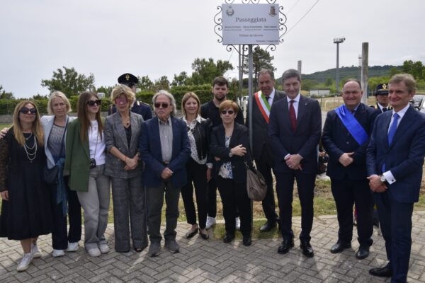 Fossacesia Intitolazione polizia 25