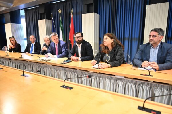 FOTO CONF STAMPA ACQUA 28OTT25