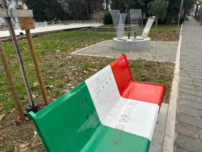 panchina lanciano vandali