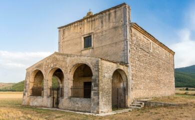 Navelli-Chiesa-Madonna-del-Campo-2