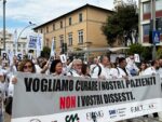Manifestazione Medici Pescara 1
